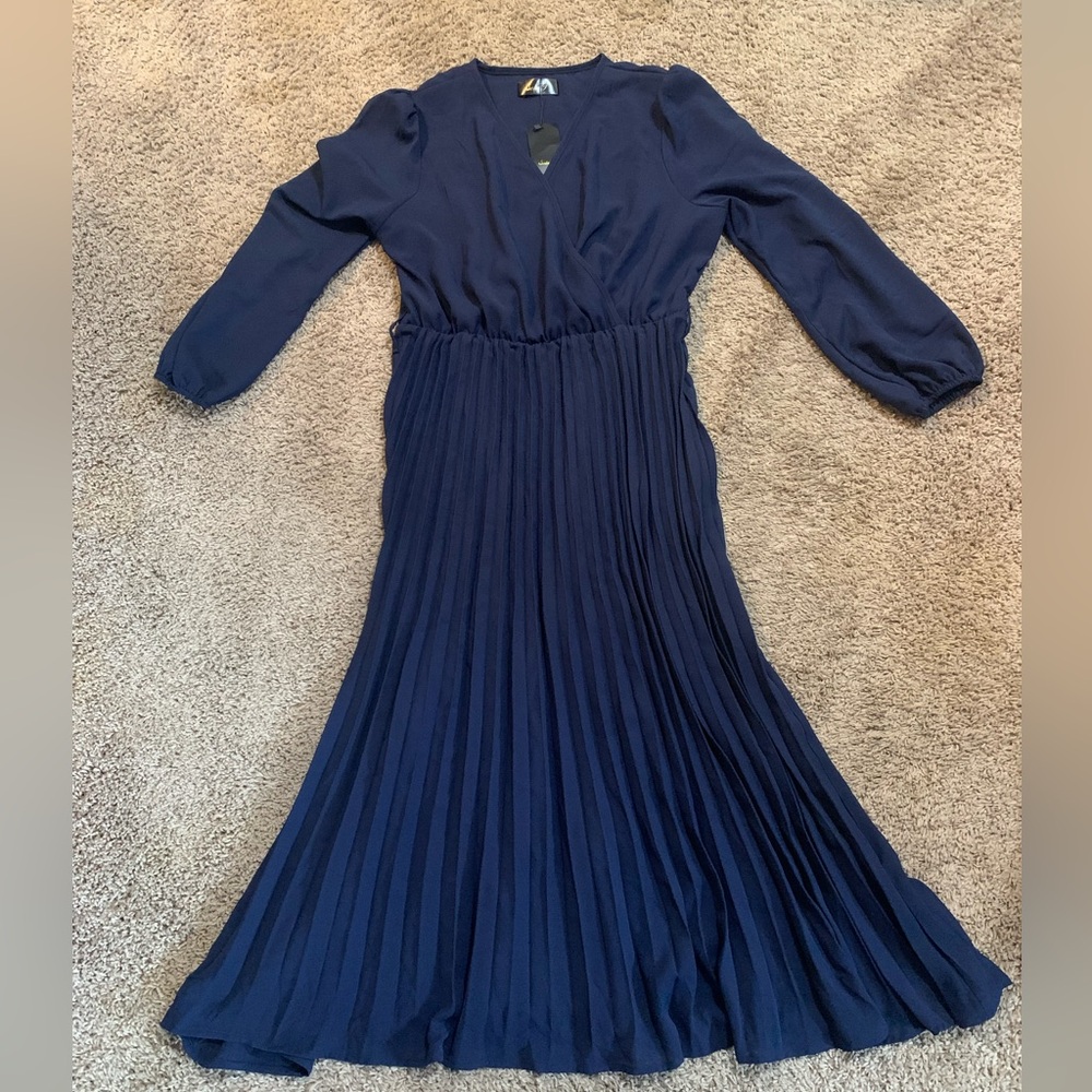 NWT Seta T Navy Blue Maxi Pleated Dress Large No Belt